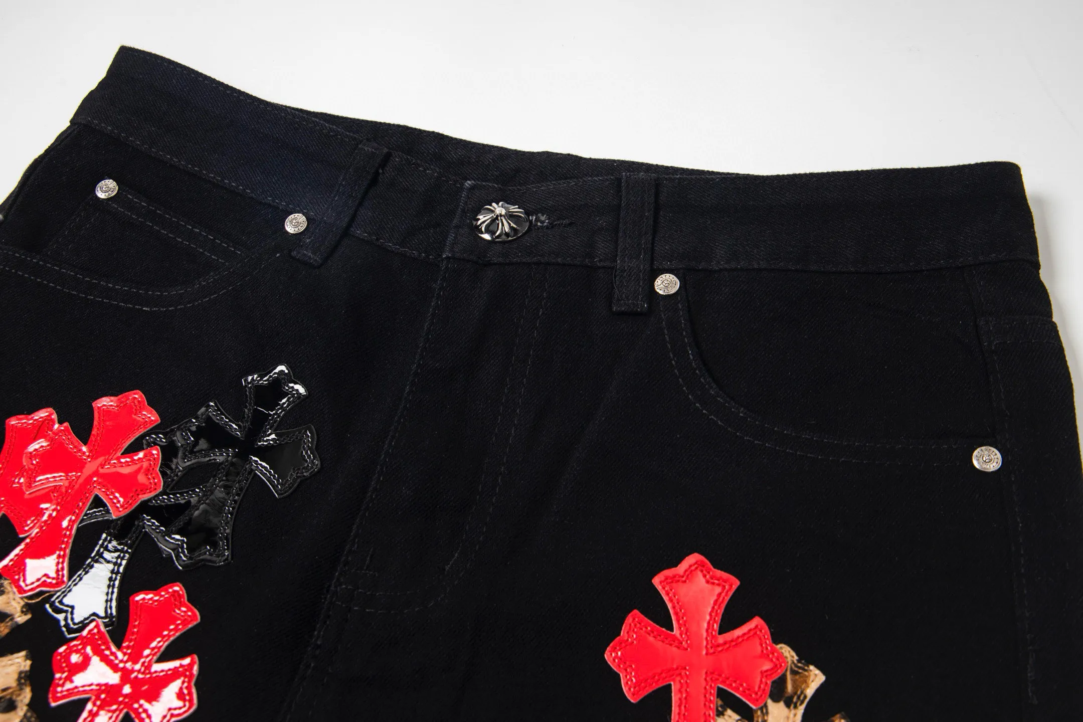 140 🔘 CH Series ， 。 Classic ， ， ， Retro 。 Black ， 、 、 ， 。 ， 。 ， ， ， ， ， ， 。 ，， 、 ， ， ： # ：Black Size：28 30 32 34 36